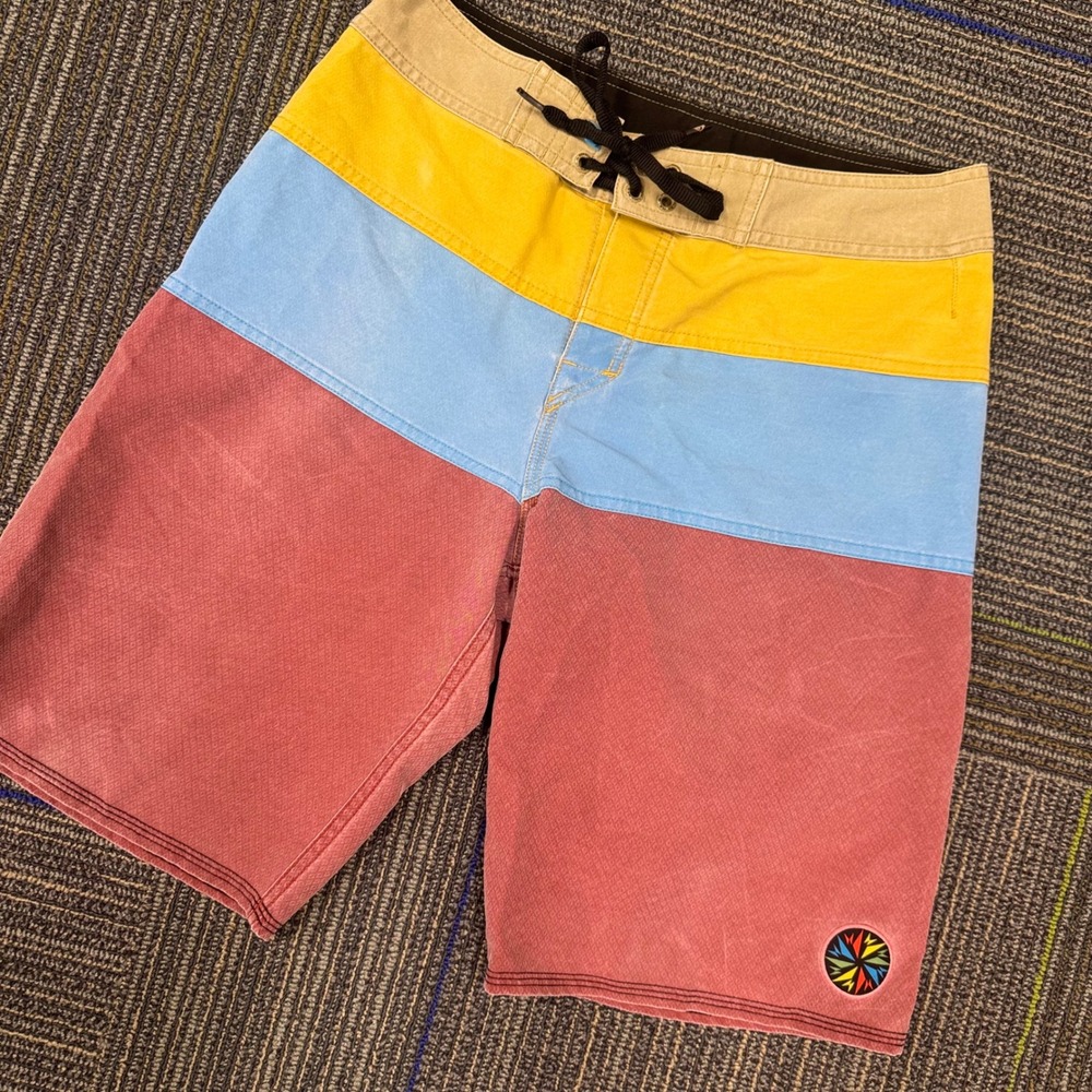 Quiksilver Board Shorts‎ Men's Color Block Swim Trunks Size Medium